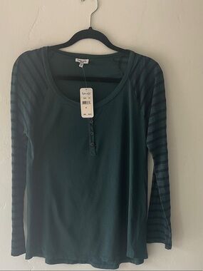 Splendid Forest Green Long-Sleeve Henley with Striped Navy Sleeves